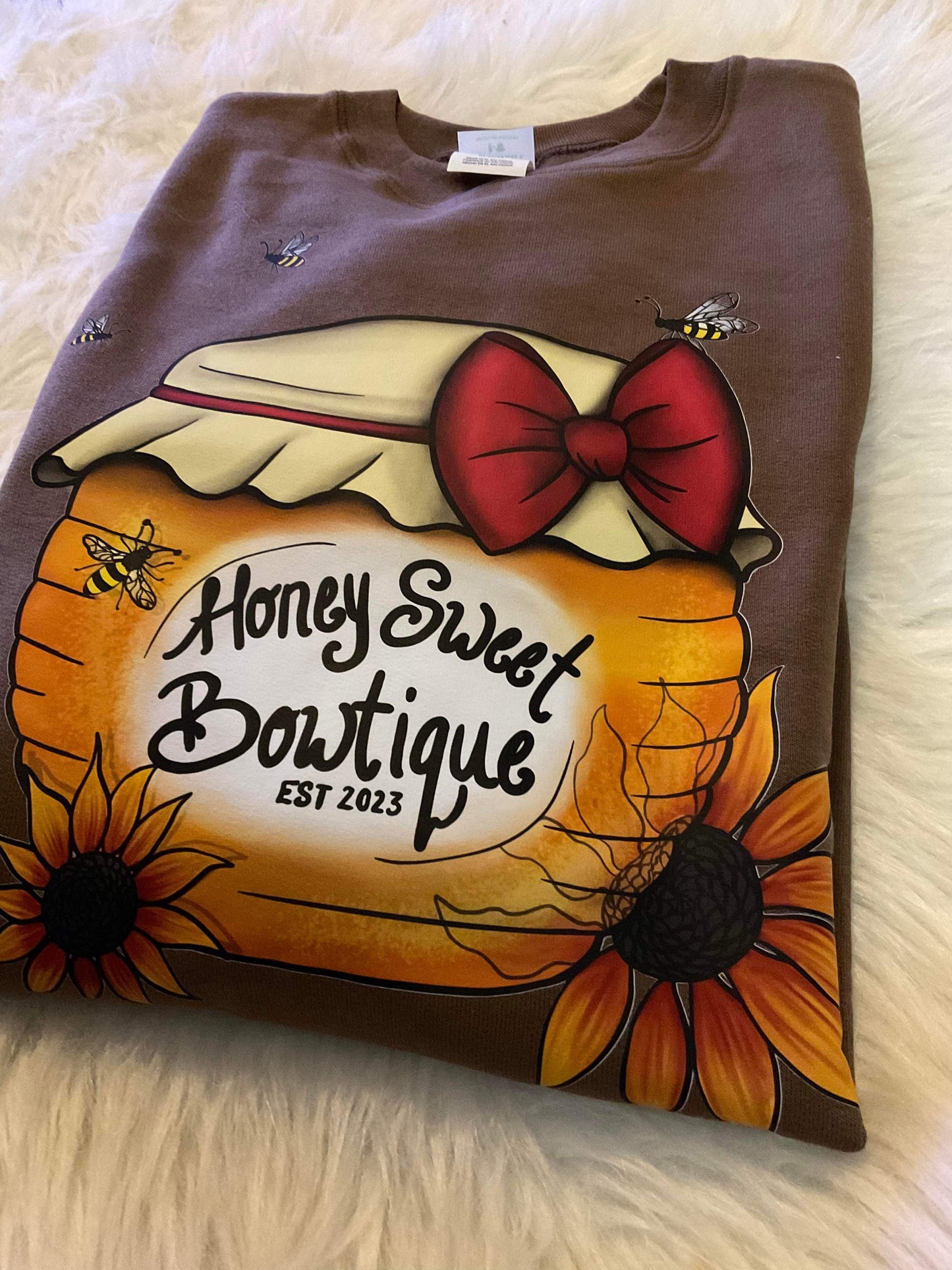 Honey Sweet Bowtique Logo Crew